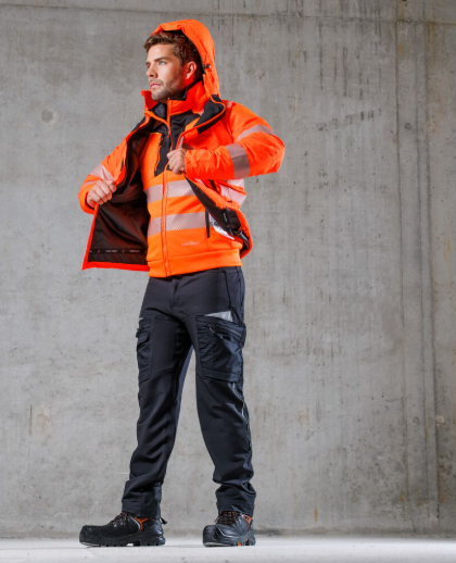 DX477 mit ge&ouml;ffneter Jacke