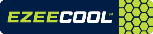 Logo des EzeeCool-Gewebes in Grün und Weiß auf dunkelblauem Grund.