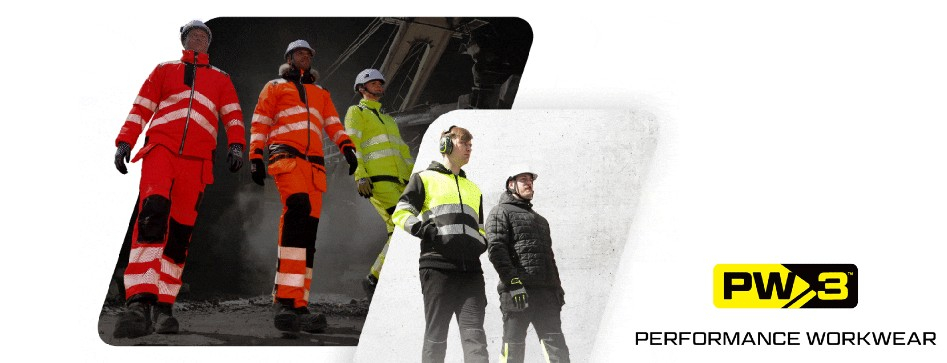 Fünf männliche Modelle in der Arbeitskleidung von Portwest. Man sieht rote und gelbe Warnschutzkleidung, weiße Helme, Ohrenschutz und schwarze Klamotten. Neben den Bildern findet sich das Logo der Marke Portwest.